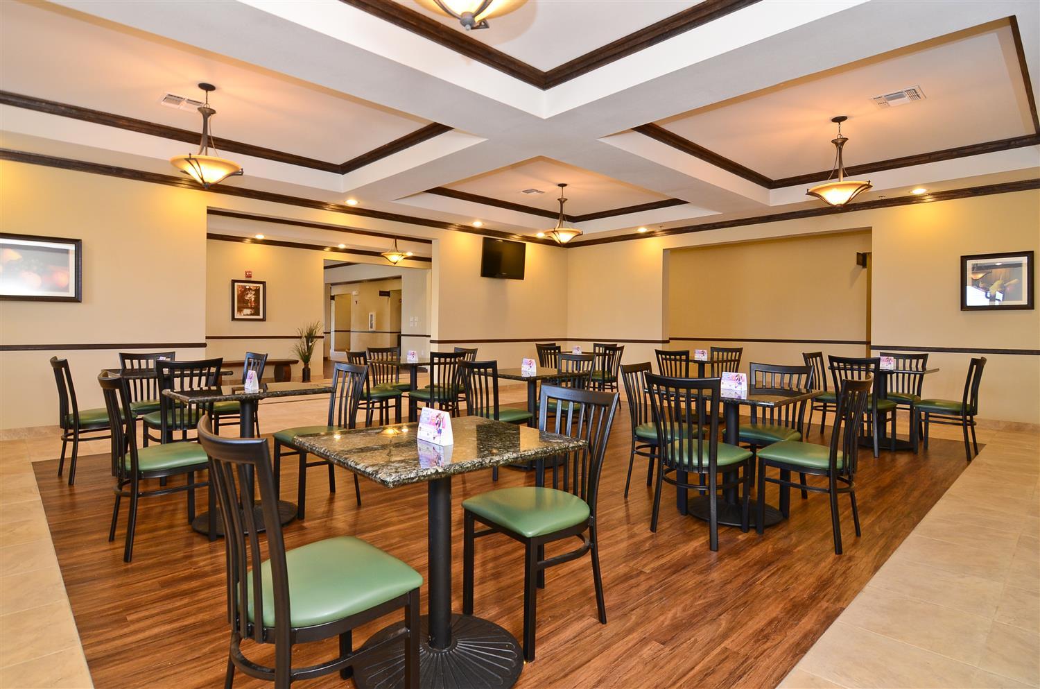 Best Western Plus Emory At Lake Fork Inn & Suites Ngoại thất bức ảnh