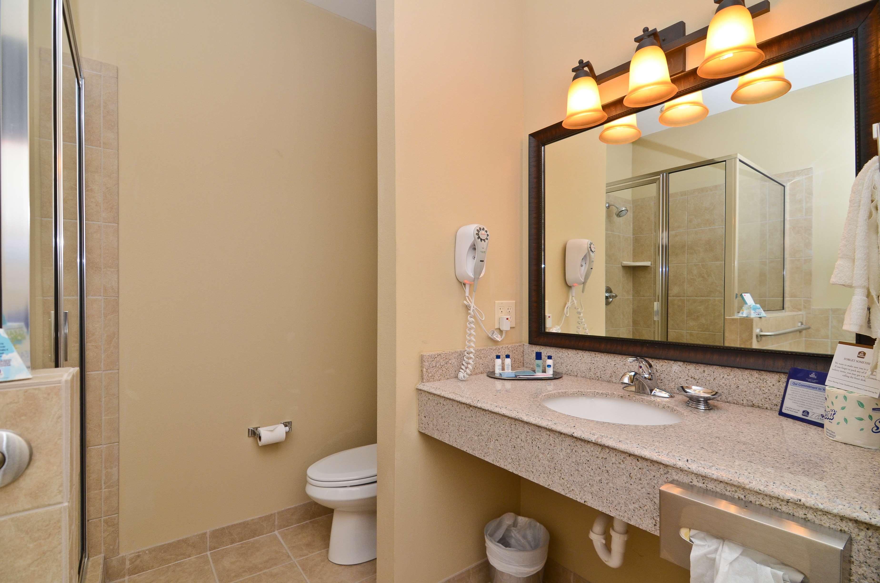 Best Western Plus Emory At Lake Fork Inn & Suites Ngoại thất bức ảnh