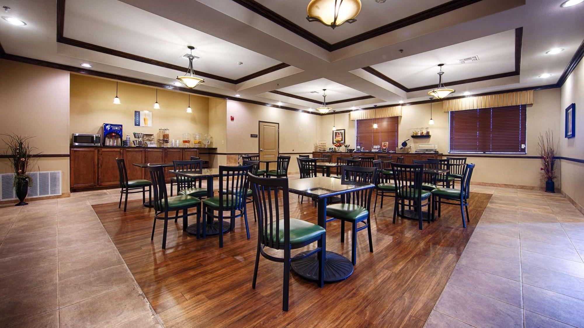 Best Western Plus Emory At Lake Fork Inn & Suites Ngoại thất bức ảnh